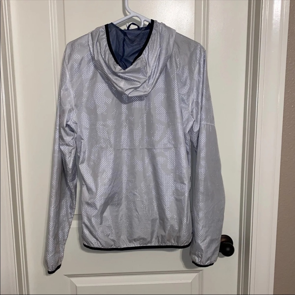 Adidas climate jacket - Picture 2 of 9